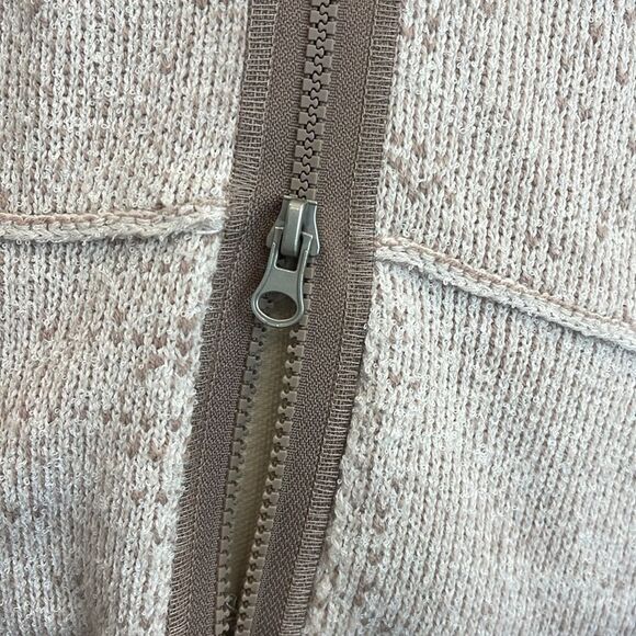 Free People Sweater Hoodie Sweatshirt XS Oatmeal Cream Brown Cardigan Size XS - Picture 3 of 7